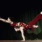 Apex Acrobatics - Symmetry - Top Planche